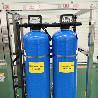 0.5トンの水処理機で,木製ケースの逆オスモスフィルター